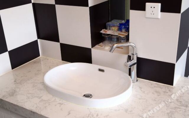 A Suite 8F Theme Hotel