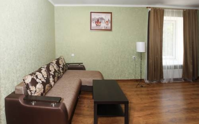 Апартаменты Карла-Маркса 116А