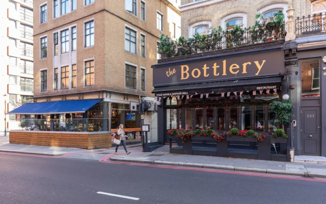 Eardley Crescent III by Onefinestay