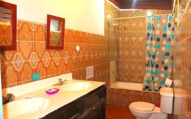 Hostal MALINCHE LEON