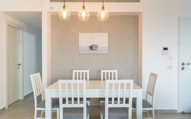 Modern Comfort Escape by Sea N' Rent