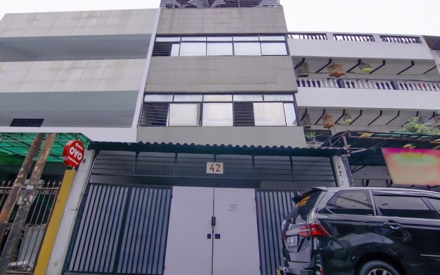 Oyo 89994 Kartini House