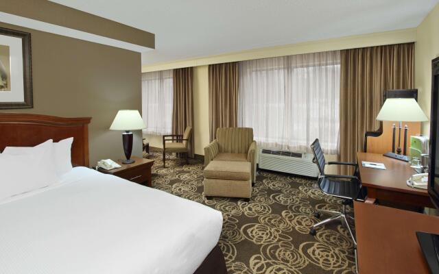 DoubleTree by Hilton Mahwah