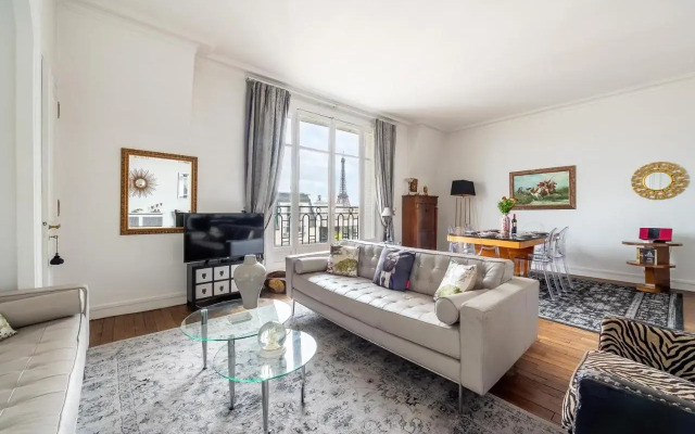 Luxeux T2 de 85m2 vue sur la Tour Eiffel