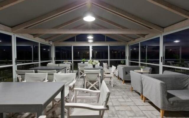 Alati Apartments