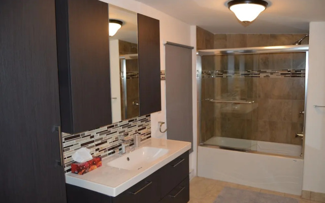 The Rock apartment - mtlFlats