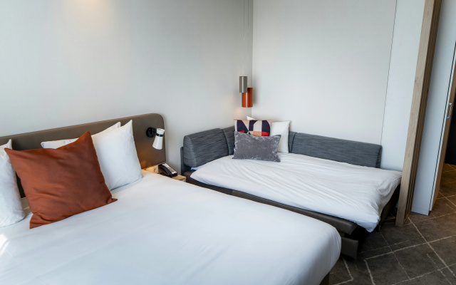 Holiday Inn Eindhoven Airport by IHG