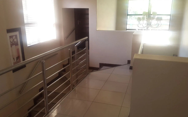 Ikaze Guest House