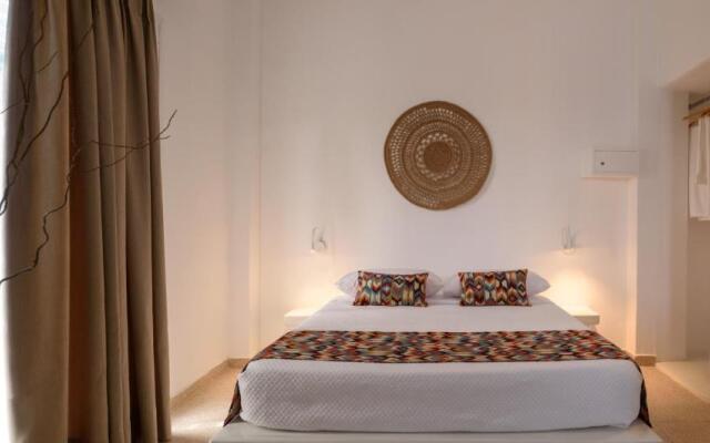 Cal Day Rooms Santorini