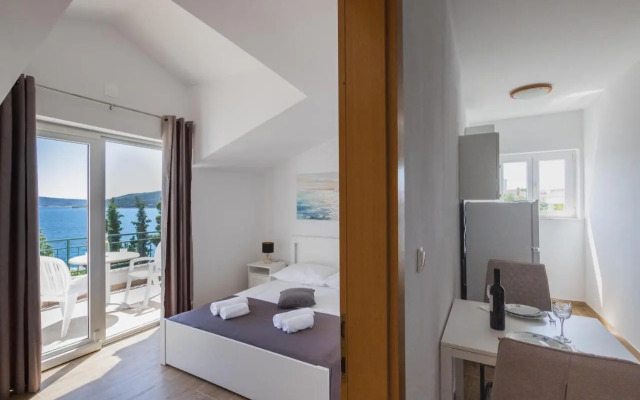 Apartments M