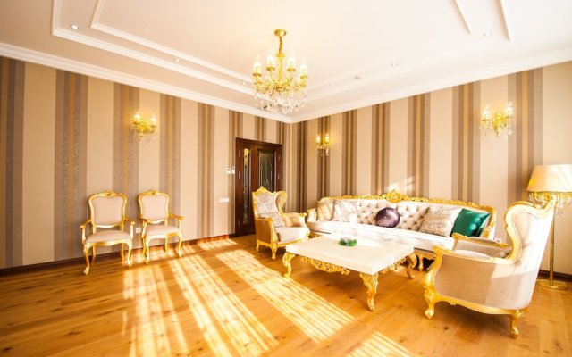 Royal Residence Luxury Apartment Hotel