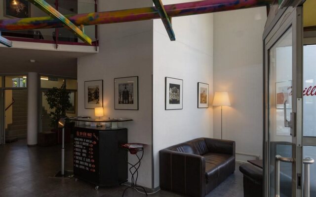 Life Hotel