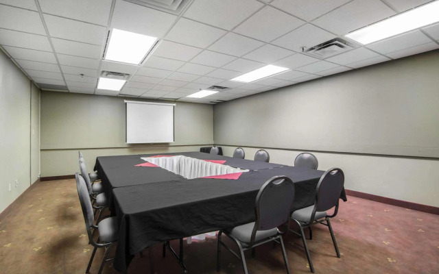 Quality Inn & Suites Yellowknife