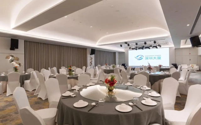 Deluxe Place Bangkok
