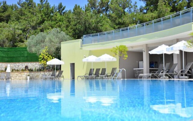 Pine Club Apart Hotel