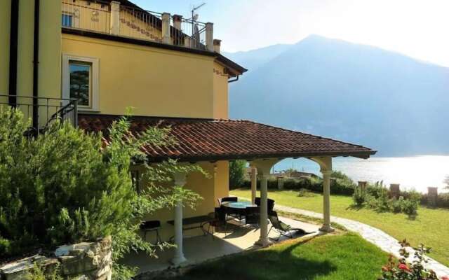 Villa Oliveto with Pool and Lake view