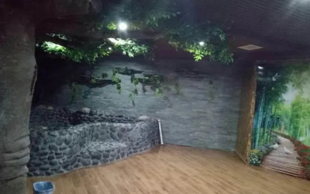 Dongyong Hot Spring Hotel