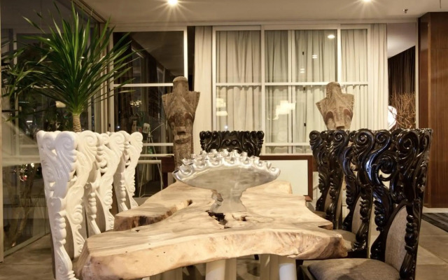 Kemang Icon Hotel