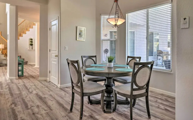 Family-friendly Modesto Home w/ Grill & Yard