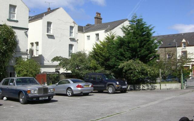 The Cumberland Hotel