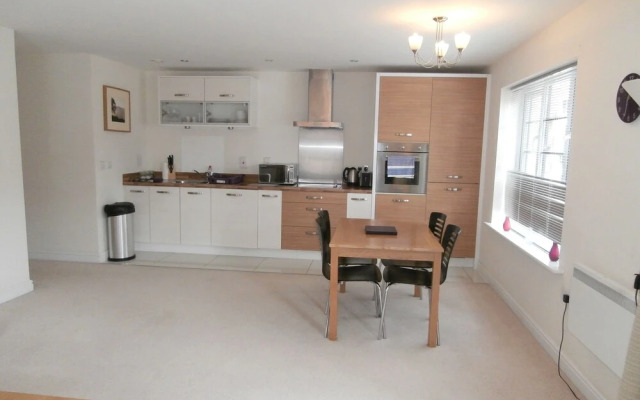 Flexi-Lets@Wallis Square, Farnborough