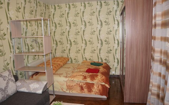 Rf88 Na Ordzhonikidze 14 Apartments