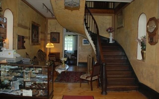 Manoir Hamilton Manor