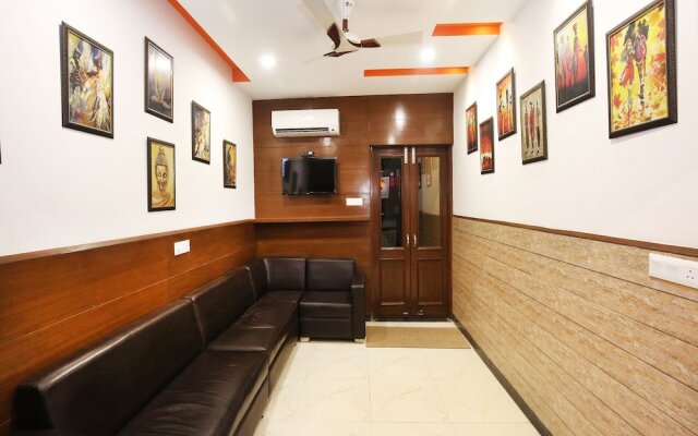 OYO 10377 Hotel Tango