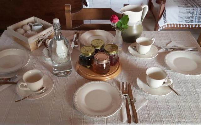 Traditional house in Asfendiou