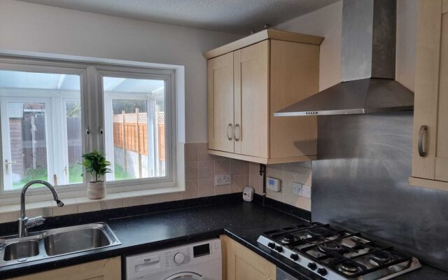 Captivating 3-bed House in Strood, Rochester Kent