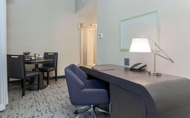 DoubleTree by Hilton Evansville