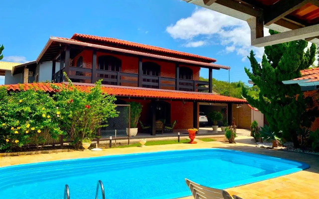 Casa com Piscina em Penha - Beto Carrero