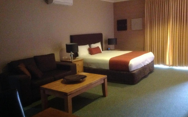 Quality Inn Colonial