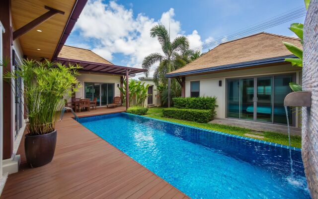 Niche Villas by TropicLook