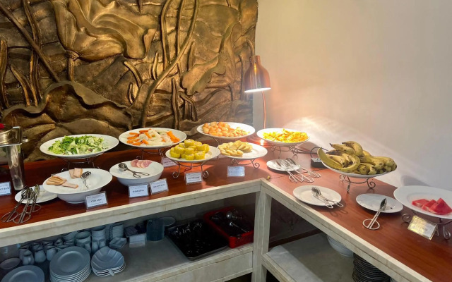 A25 Hotel - 12 Ngo Sy Lien