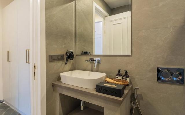Luxe 4 BHK Villa Near Popular Beaches with Private Pool