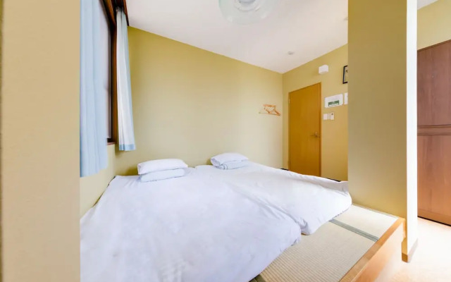 Yolee Guest House