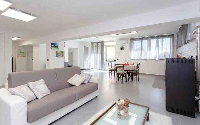 Etna Apartment Titani
