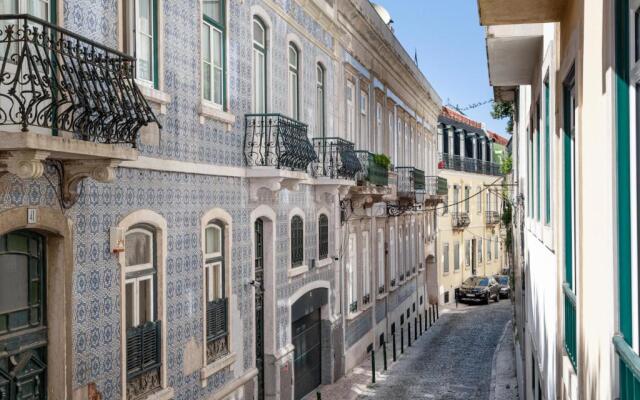 Altido Fabulous Family Flat In Central Alfama