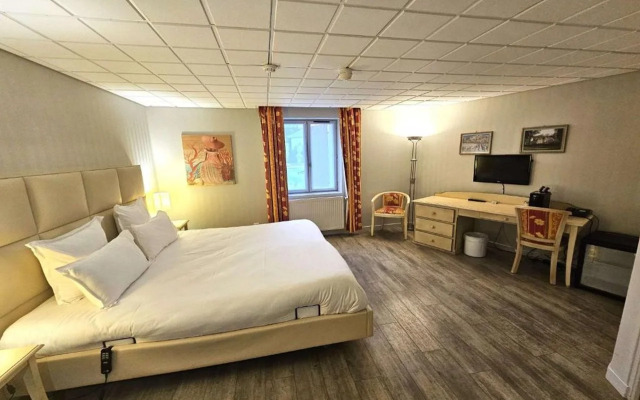 Logis Hotel Auberge du Lac