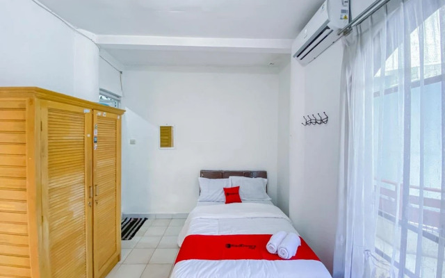 RedDoorz near Brawijaya University 2