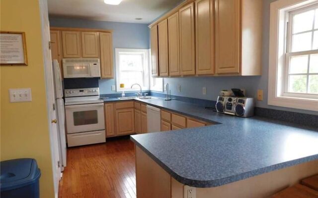Sea What Happens 4 Br home by RedAwning