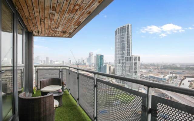 1 Bedroom Apartment in Bow With Spectacular Views