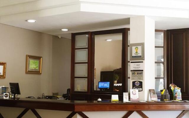 Holz Hotel