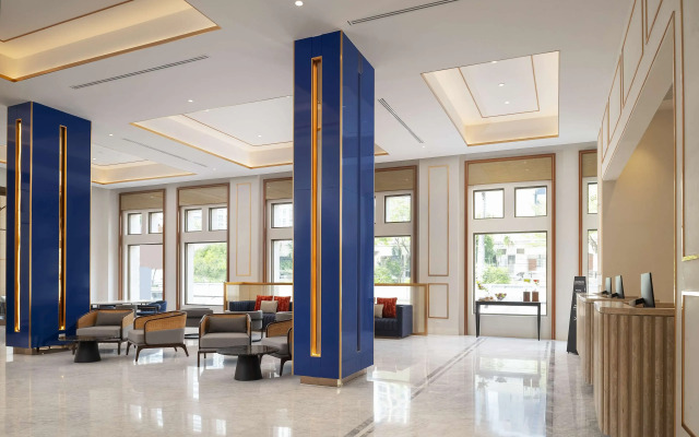 Radisson Hotel Chateau de Bangkok