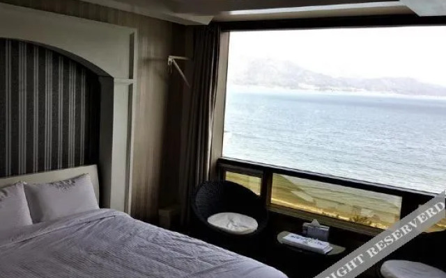 Southern Beach Hotel