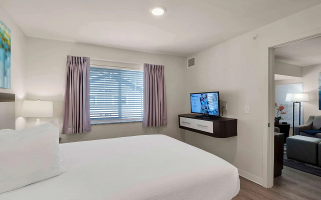 WaterWalk Extended Stay by Wyndham Charlotte - Arrowood