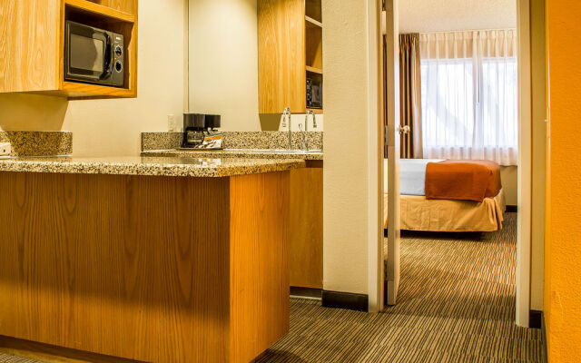 Travelodge by Wyndham Tucson Airport