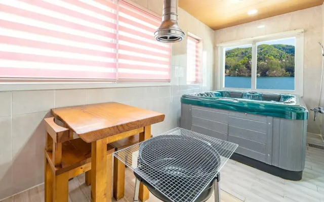 Gapyeong Garamseulki Pension