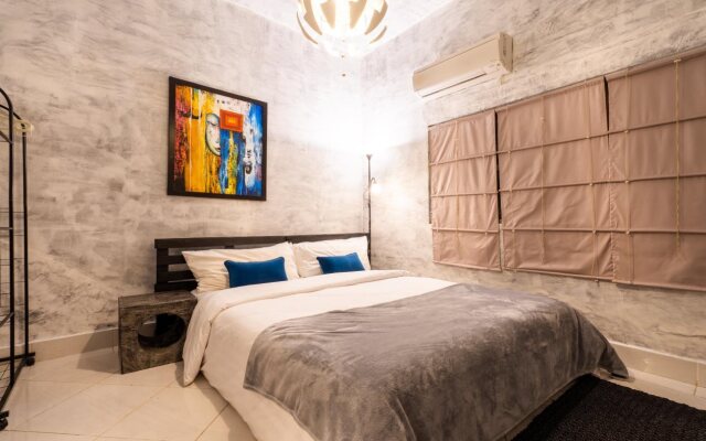 Fullmoon Villa